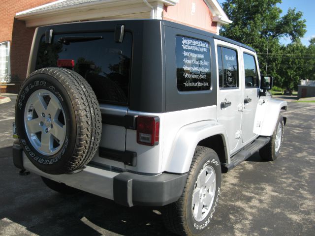 Jeep Wrangler Unlimited 2010 photo 3