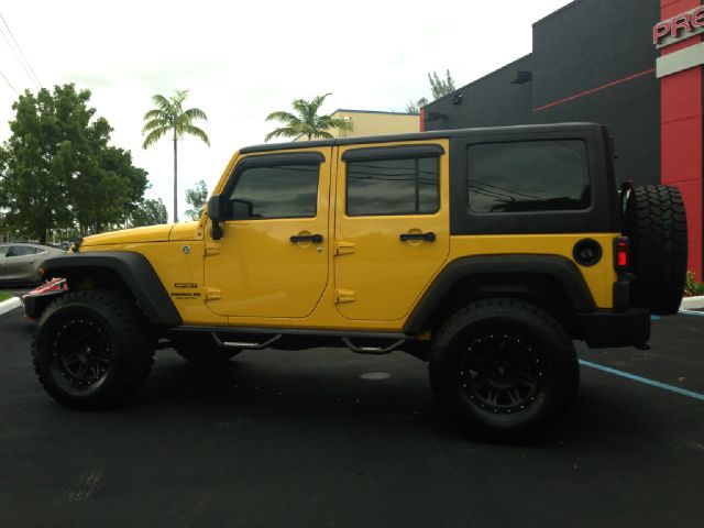 Jeep Wrangler Unlimited 2011 photo 1