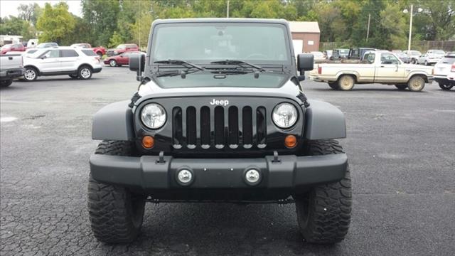 Jeep Wrangler Unlimited 2011 photo 3