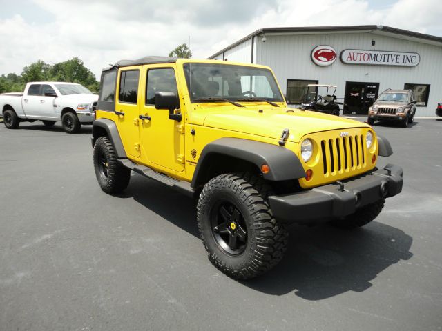 Jeep Wrangler Unlimited 2011 photo 2