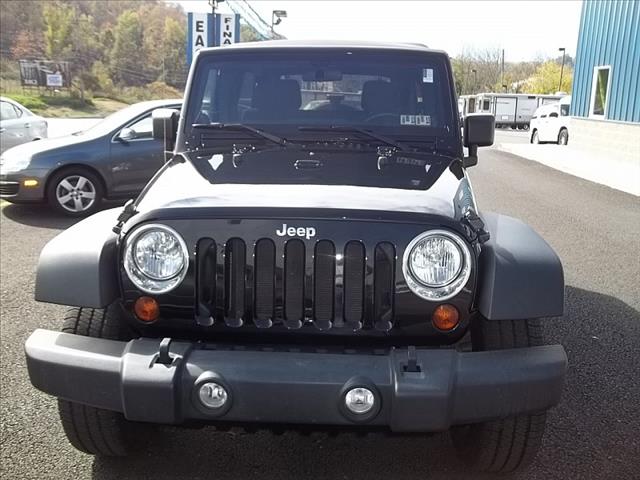 Jeep Wrangler Unlimited 2011 photo 1