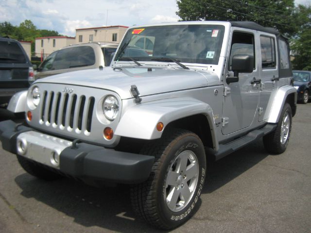 Jeep Wrangler Unlimited 1500 Extended Cargo Clean SUV