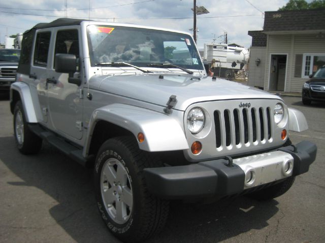 Jeep Wrangler Unlimited 2011 photo 1