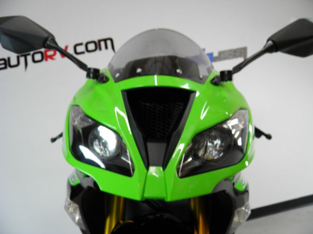 Kawasaki Ninja zx-6R 2013 photo 25