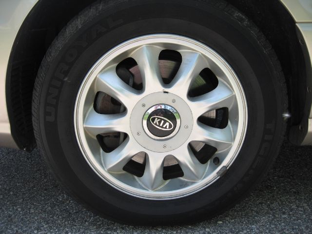 Kia Amanti 2004 photo 23