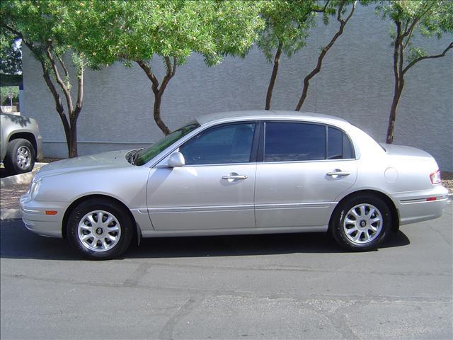 Kia Amanti 2004 photo 1