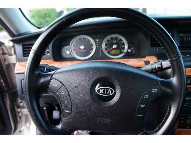 Kia Amanti 2005 photo 14