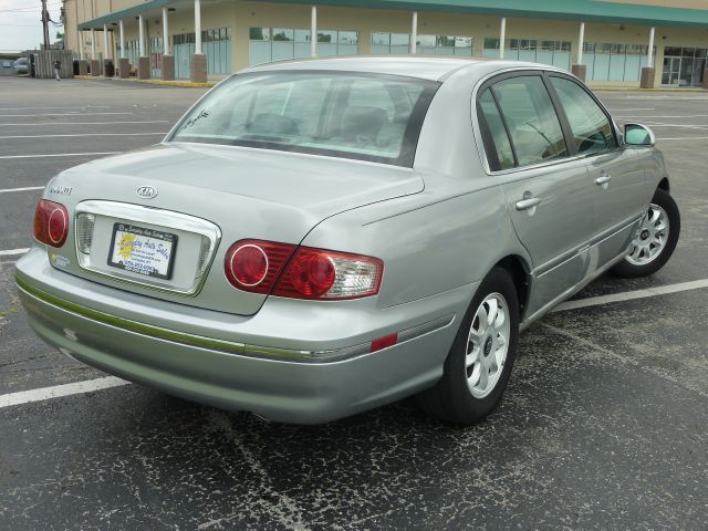 Kia Amanti 2005 photo 14