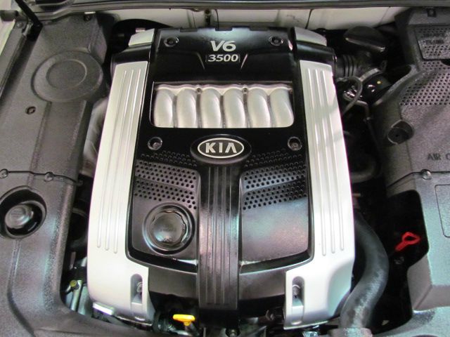 Kia Amanti 2005 photo 17