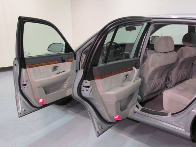 Kia Amanti 2005 photo 8