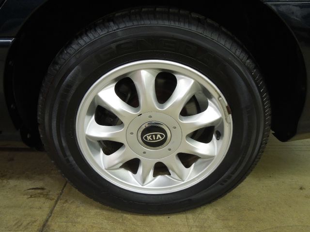 Kia Amanti 2006 photo 8