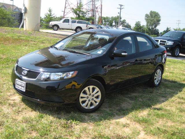 Kia Forte 2010 photo 2