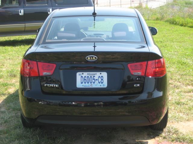 Kia Forte 2010 photo 4