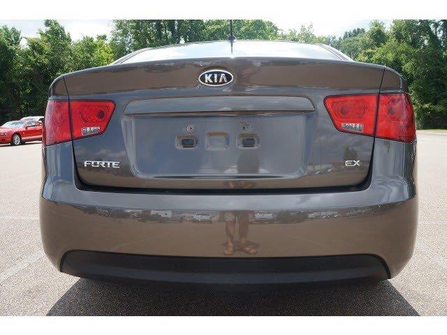 Kia Forte 2010 photo 4