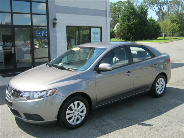 Kia Forte 2010 photo 2