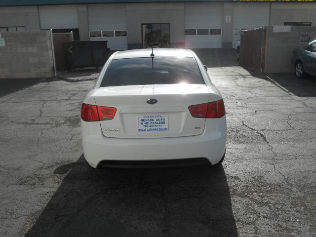 Kia Forte 2010 photo 6