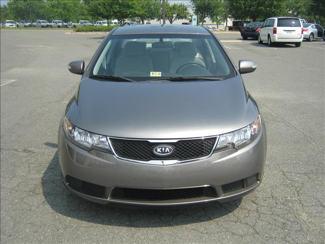 Kia Forte 2010 photo 3