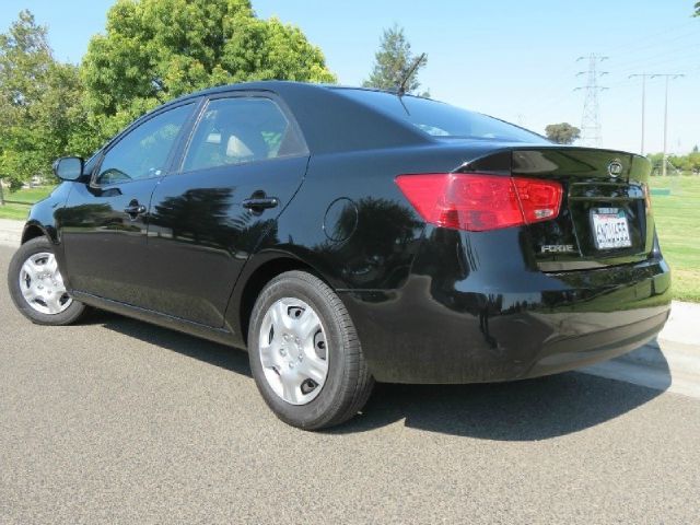 Kia Forte 2010 photo 1