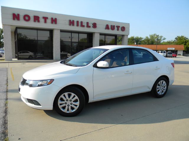 Kia Forte 2010 photo 3