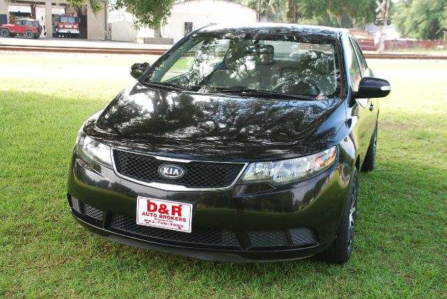 Kia Forte 2010 photo 3