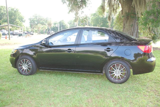 Kia Forte 2010 photo 4