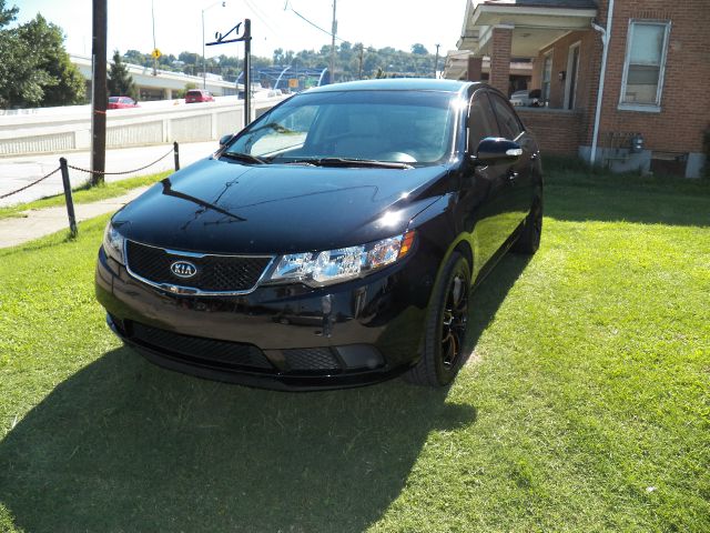 Kia Forte 2010 photo 1