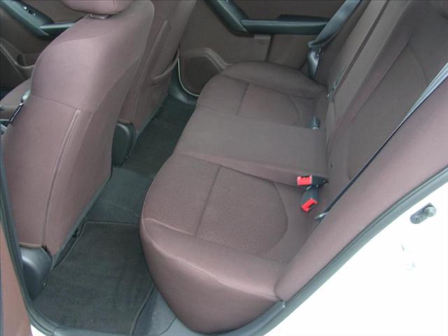 Kia Forte 2010 photo 2