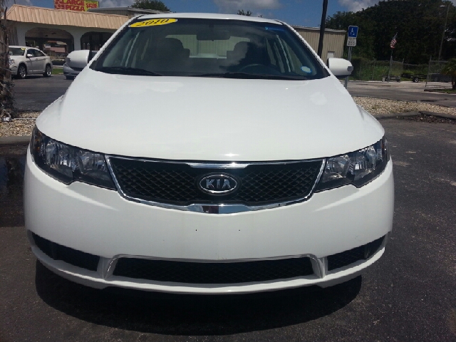 Kia Forte 2010 photo 2