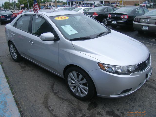 Kia Forte 2010 photo 2