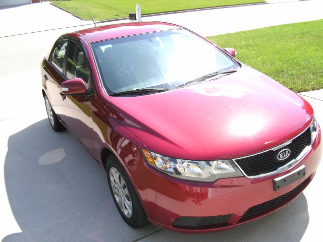 Kia Forte 2010 photo 2