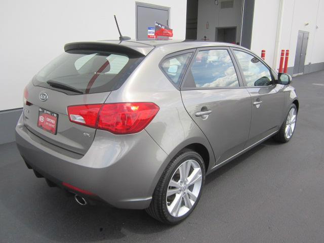 Kia Forte 2011 photo 3