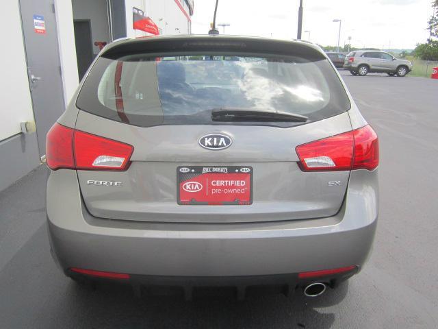 Kia Forte 2011 photo 4