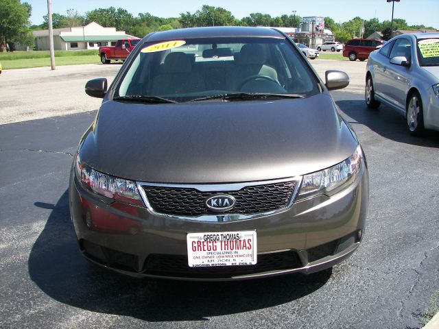 Kia Forte 2011 photo 2