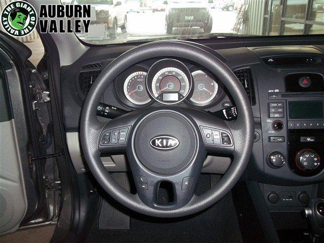 Kia Forte 2011 photo 4