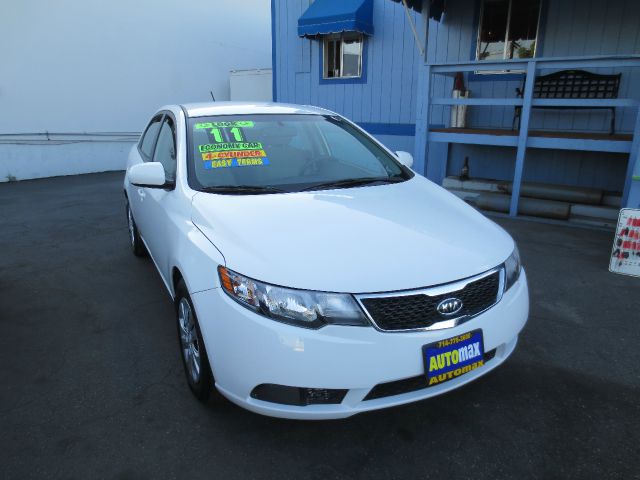 Kia Forte 2011 photo 1