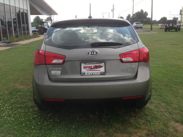 Kia Forte 2012 photo 1