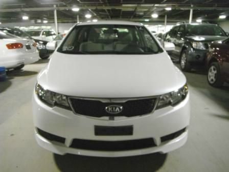 Kia Forte 2012 photo 2