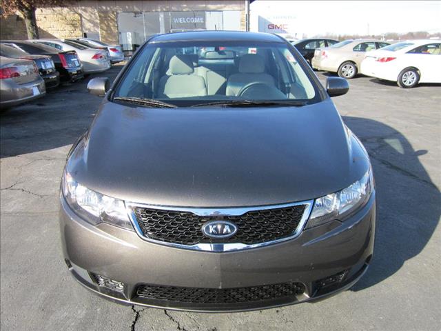 Kia Forte 2012 photo 17