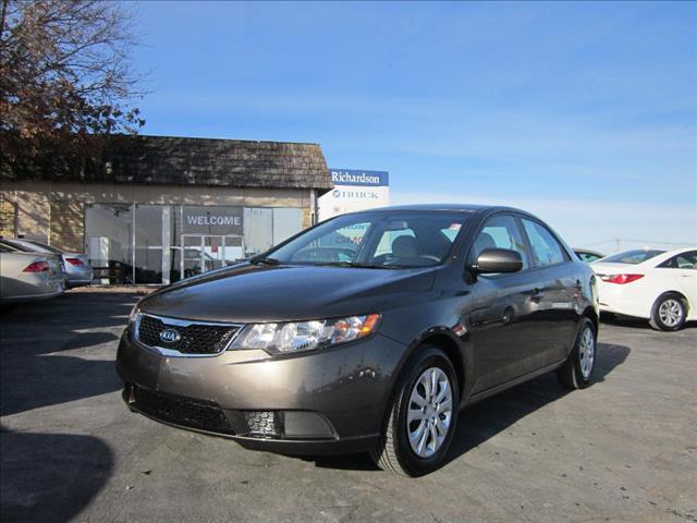 Kia Forte 2012 photo 19