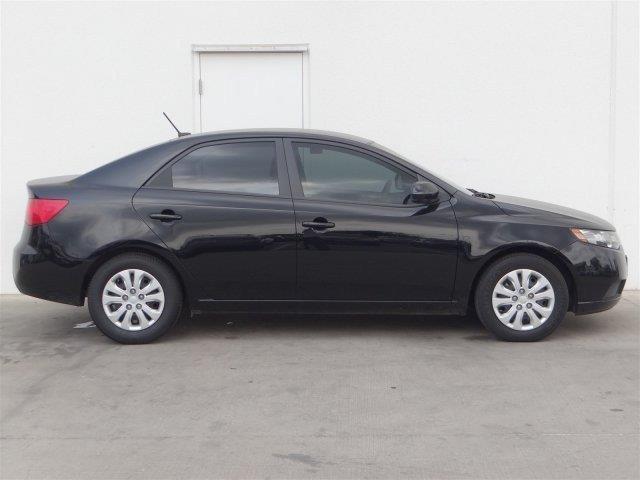 Kia Forte 2012 photo 18