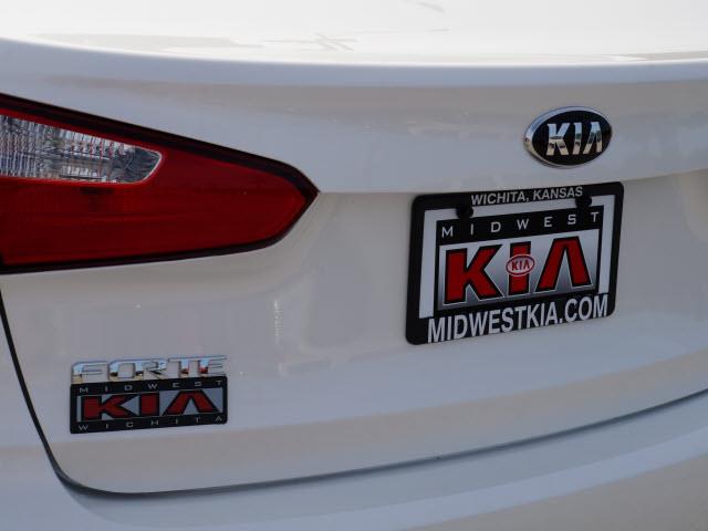 Kia Forte 2014 photo 4