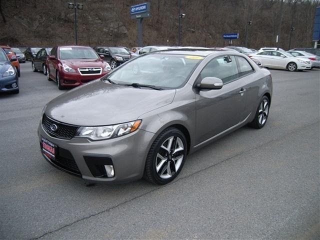 Kia Forte Koup AWD, REAR DVD, Navigation, 3RD ROW, Mem/heat Seats Unspecified