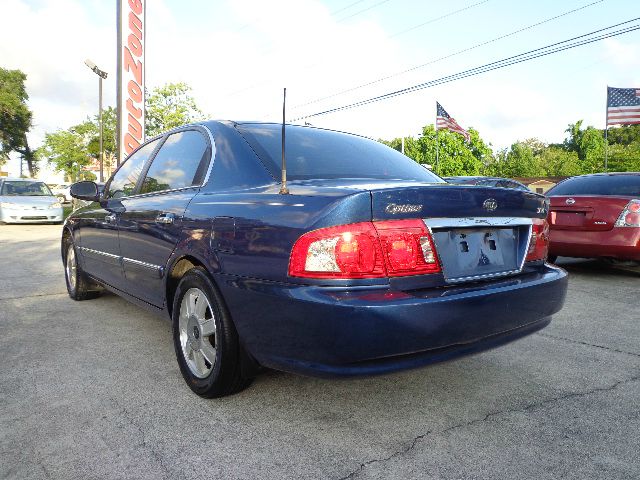 Kia Optima 2003 photo 2