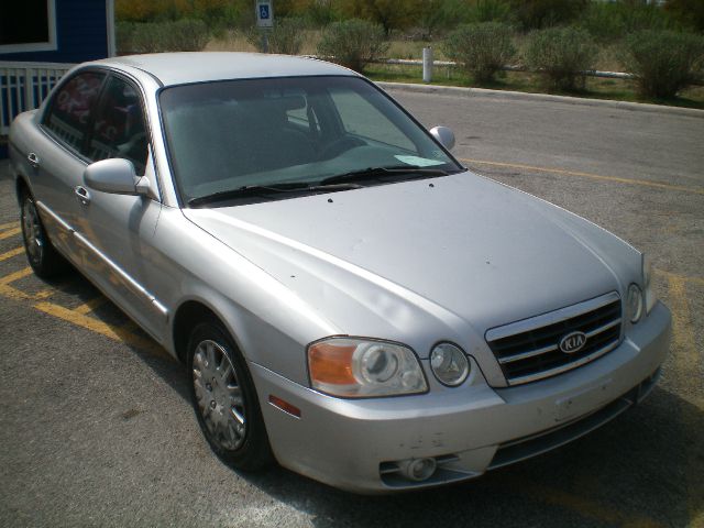 Kia Optima 2004 photo 1