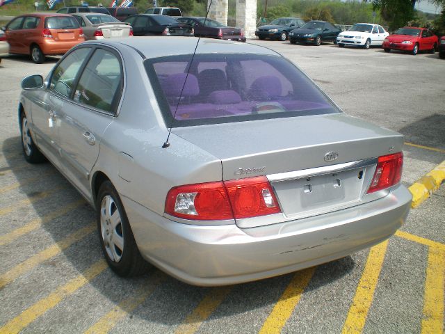 Kia Optima 2004 photo 9