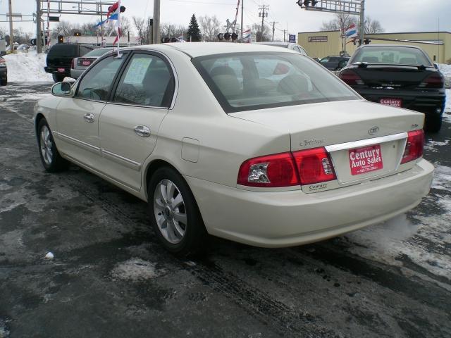 Kia Optima 2004 photo 1