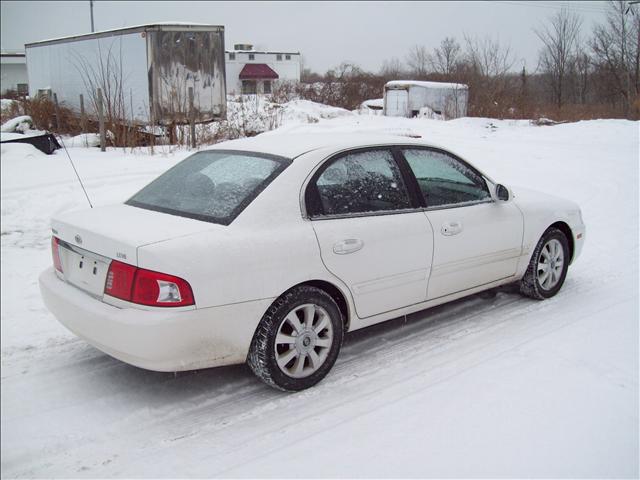 Kia Optima 2004 photo 4