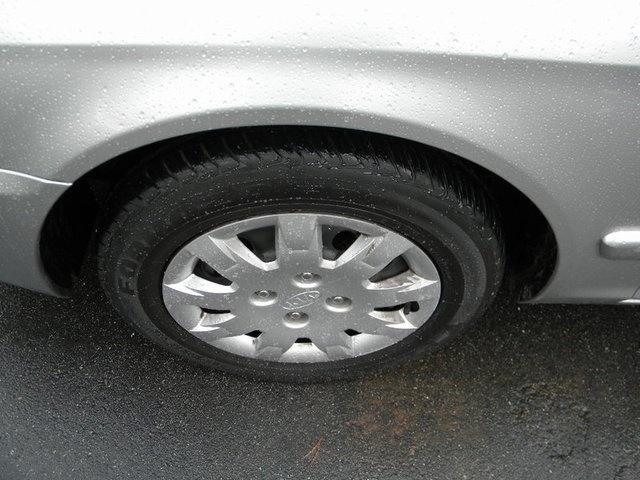 Kia Optima 2004 photo 1