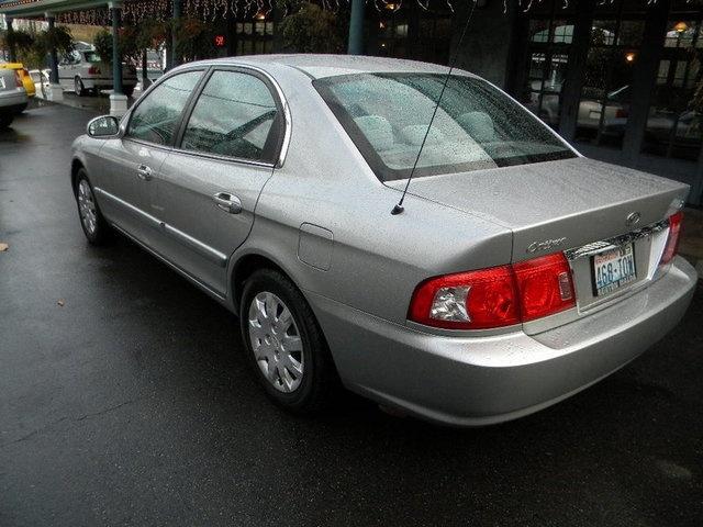 Kia Optima 2004 photo 2