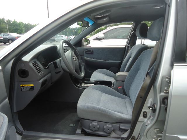 Kia Optima 2004 photo 1